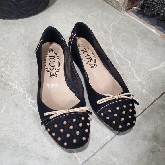 Tod's Black Studded Ballet Flats - Picture 12 of 16